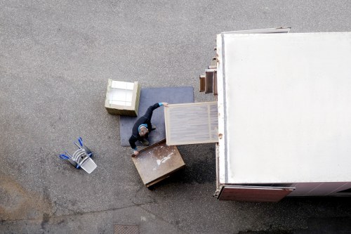 Local moving truck for flats, houses, and business moves in Hampton Hill