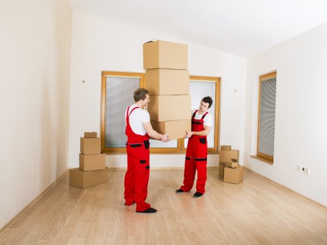 Careful furniture transport for flats and houses in Hampton Hill